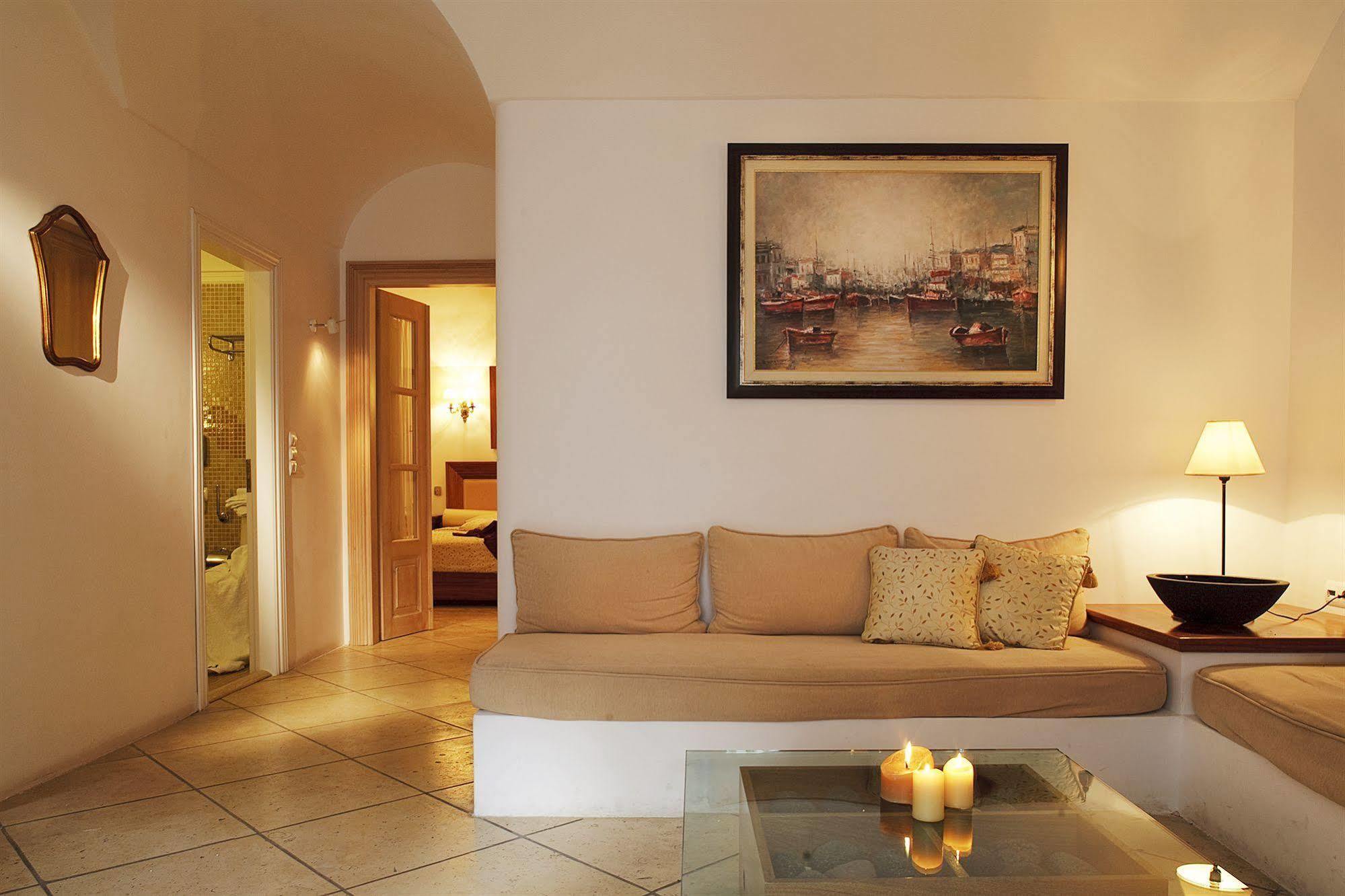 Tamarix Del Mar Suites Kamari  Ngoại thất bức ảnh